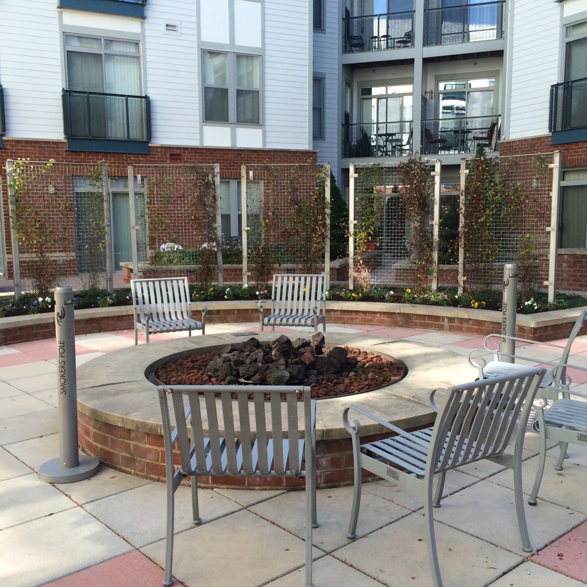 courtyard - 1800 Wilson Blvd
