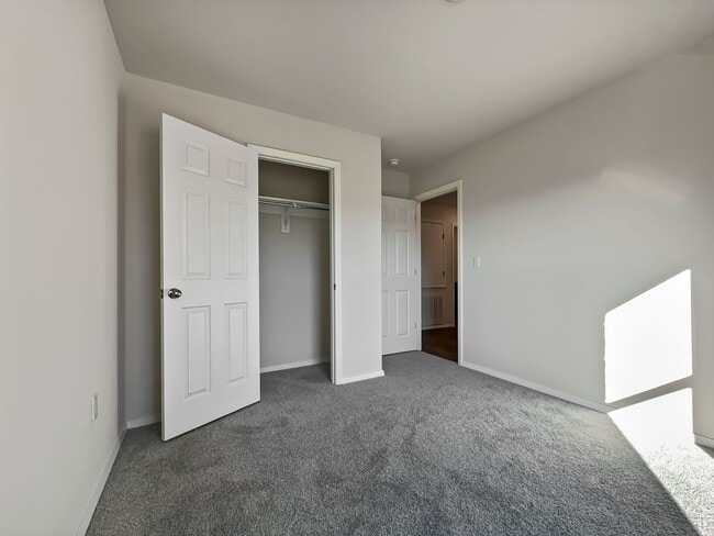 Building Photo - 8129 Sunflower Wy