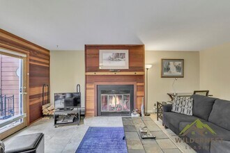 Building Photo - Winter Rental- 2 Bed/2 Bath, renovated con...