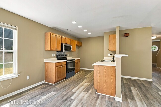 Building Photo - 822 Oakshire Cir