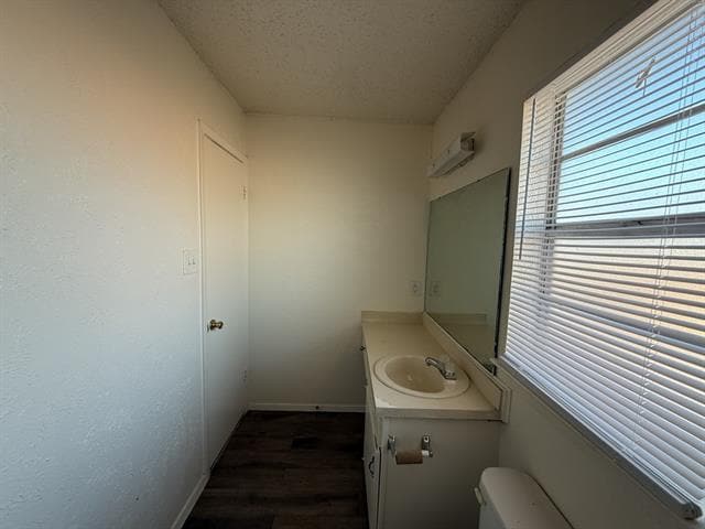 Building Photo - 1021 Pleasant Valley Ln