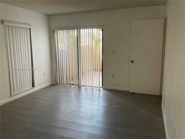 Building Photo - 8860 SW 123rd Ct
