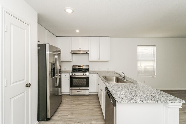 Building Photo - 5915 Sunset Song Ln