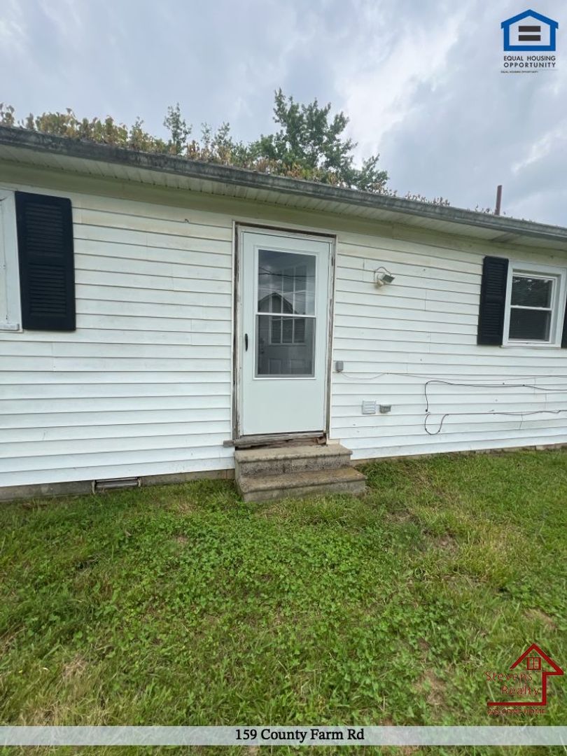 Building Photo - 159 County Farm Rd