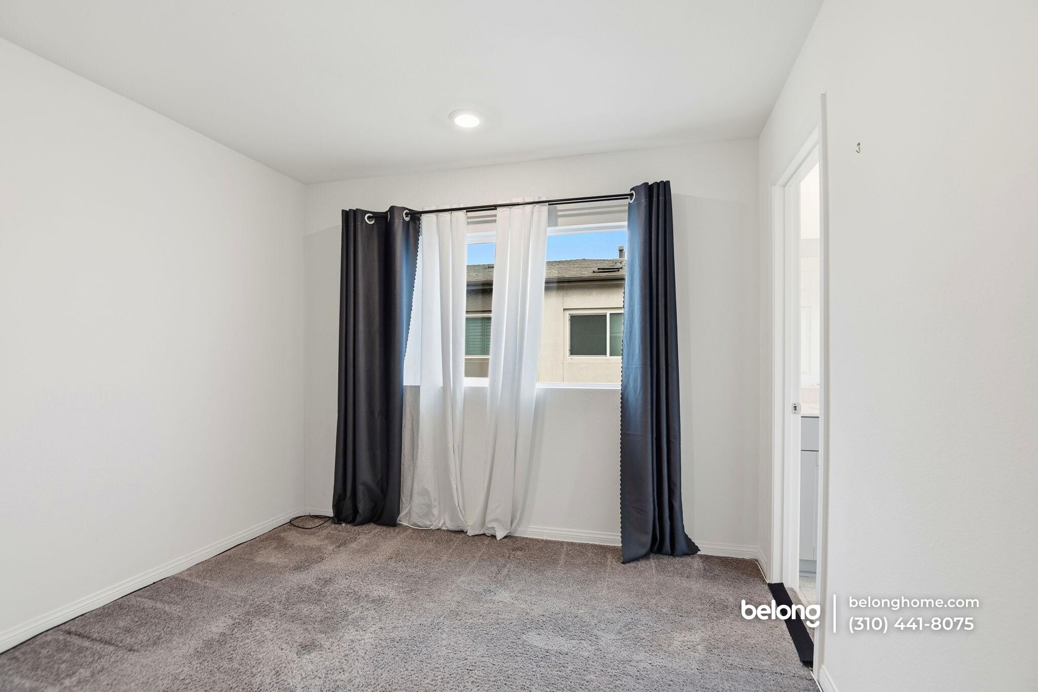 Building Photo - 14043 Royalton Ln