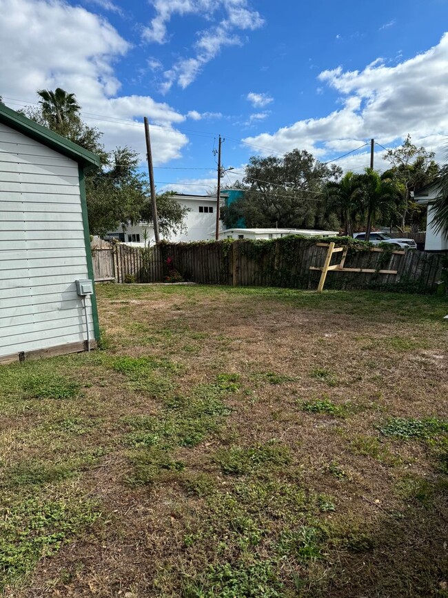 Building Photo - South Tampa Pool Home