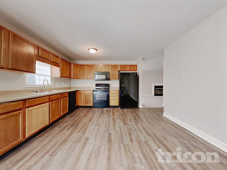 Building Photo - 11157 Fall Dr
