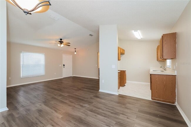 Building Photo - 15 Sawfish Ln