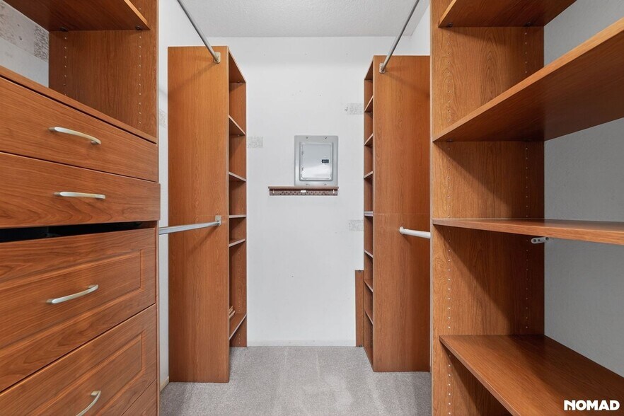 Building Photo - 27609 Nugget Dr