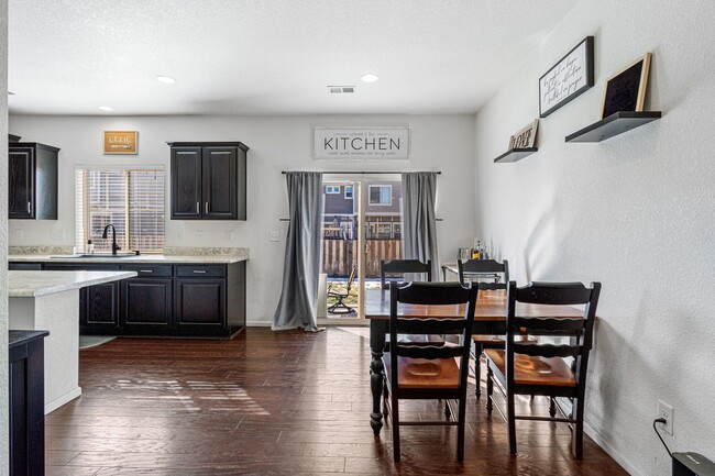 Building Photo - Bright Home in North Commerce City!