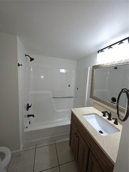 Building Photo - 10451 W Broward Blvd