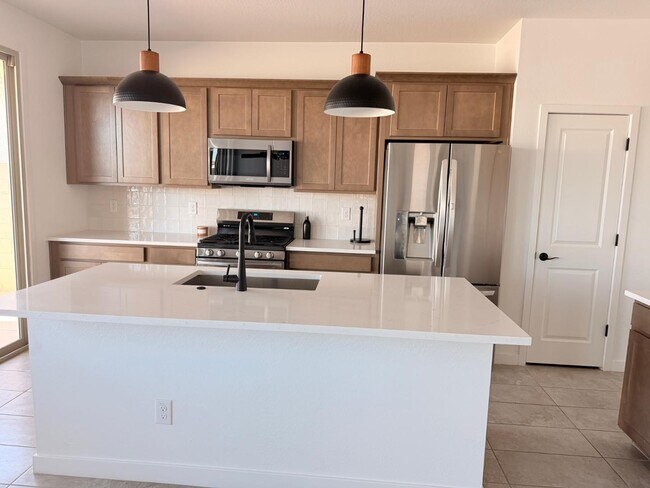 Building Photo - 3330 S 180th Ln