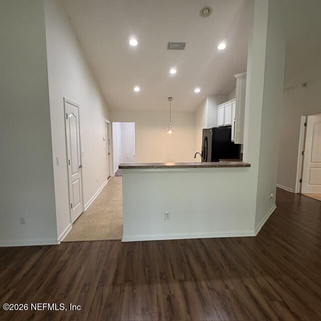 Building Photo - 12045 Sands Pointe Ct