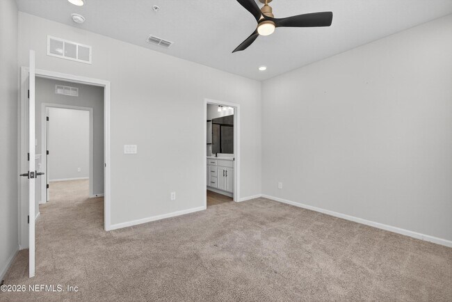 Building Photo - 1093 Farwell St