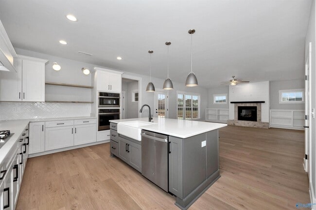 Building Photo - 117 Marlbrook Dr