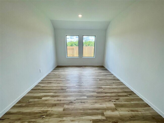 Building Photo - 17202 Coppice Oak Dr