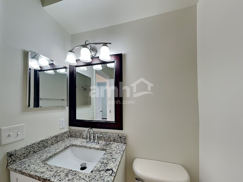 Building Photo - 6424 Orchard Oriole Ln