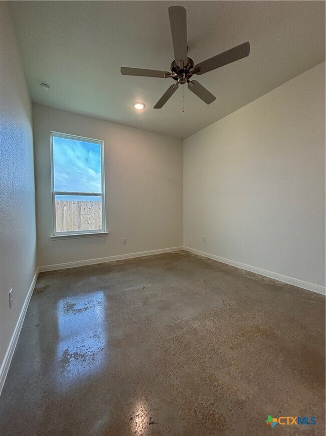 Building Photo - 2933 Quail Rdg Ln
