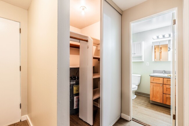 Interior Photo - Aladdin Apartments on Greenlake