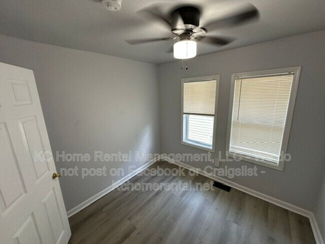 Building Photo - 4116 Springfield St