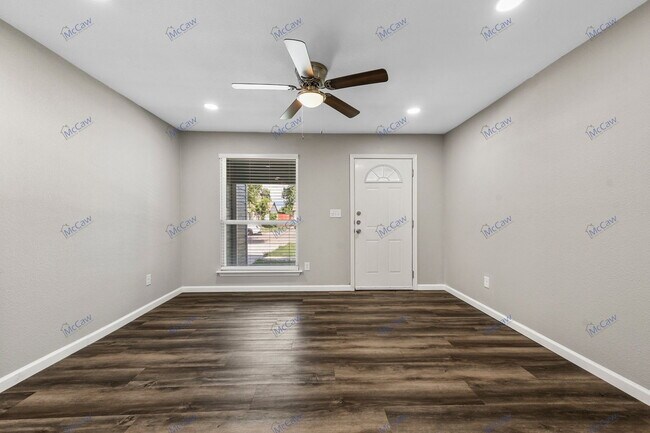Building Photo - 417 High School Ln