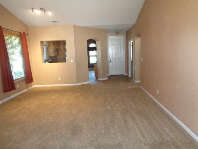 Building Photo - 2360 Kelsey Ct