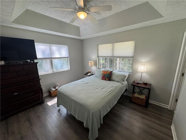 Building Photo - 186 River Trace Dr
