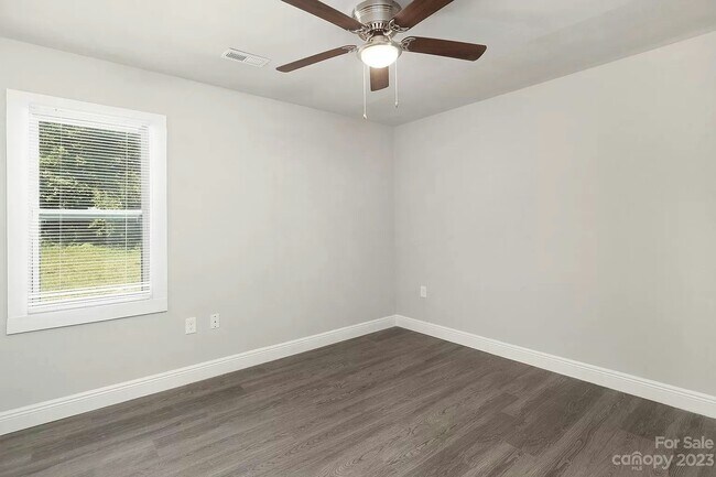 Building Photo - 3216 Credenza Rd