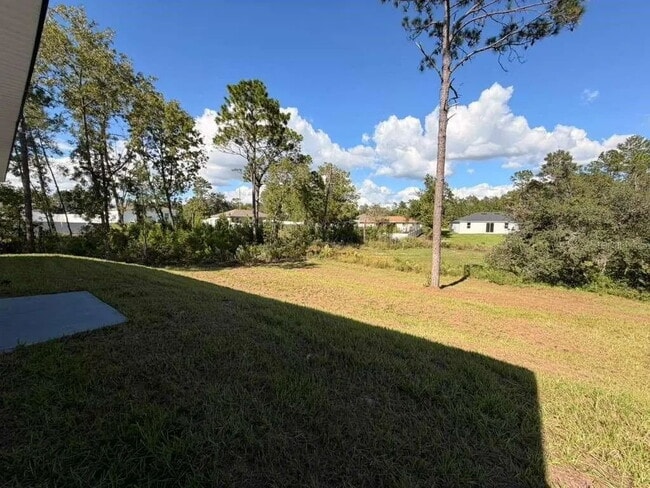 Building Photo - Charming 4-Bedroom Ocala Retreat with Spac...