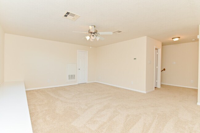Building Photo - 1126 Sopris Dr