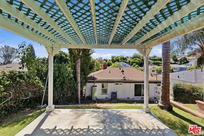 Building Photo - 5412 Marburn Ave