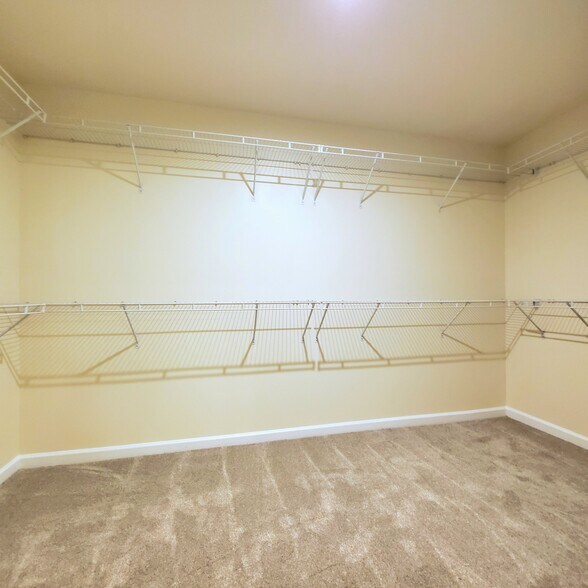 Building Photo - 4524 Grenadine Cir