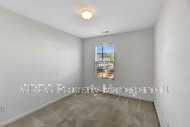 Building Photo - 8986 Cat Tail Pond Rd