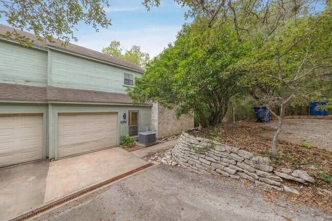 Building Photo - 6504 Cat Creek Trail