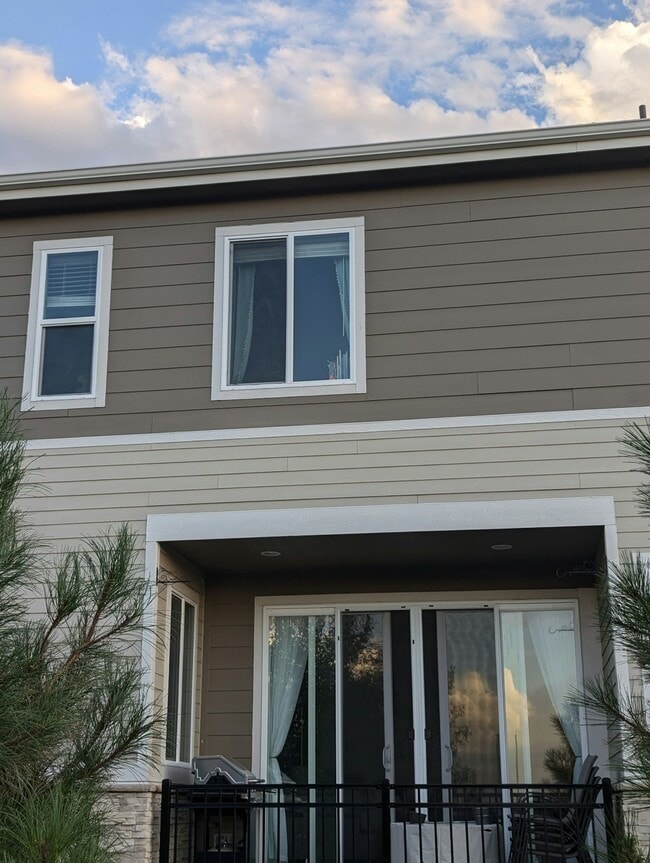 Building Photo - 23613 E 5th Dr