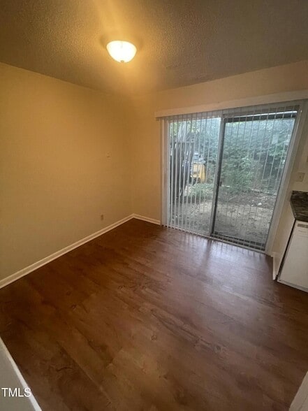 Building Photo - 120 Byrum St