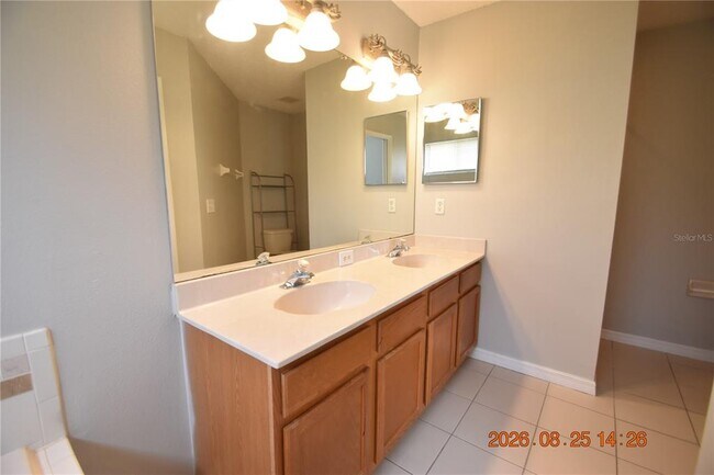 Building Photo - 556 Black Lion Dr NE