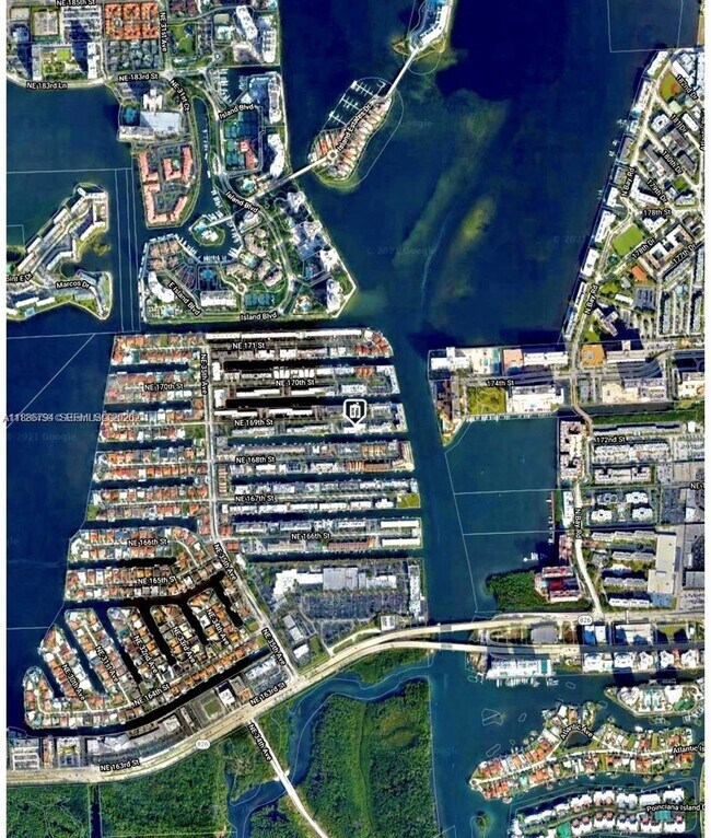 Building Photo - 3868 NE 169th St