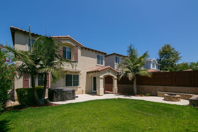 Building Photo - Beautiful home across from trail