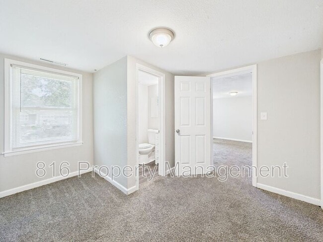Building Photo - 4321 N Lister Ave