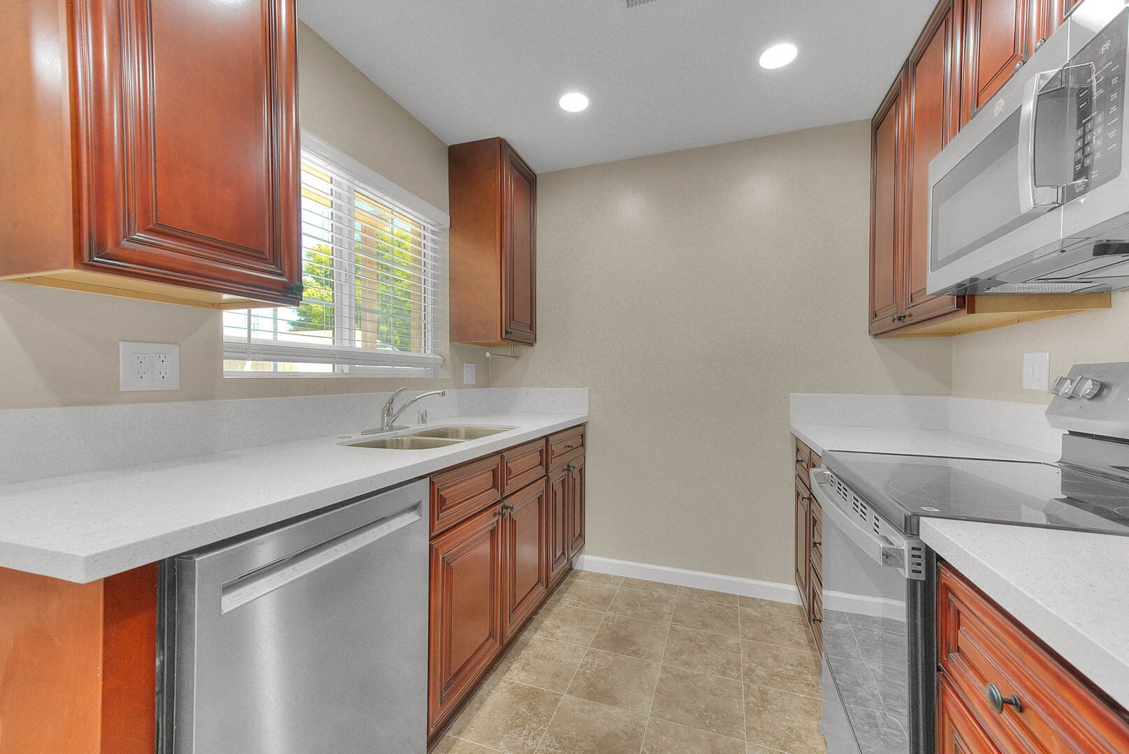 Building Photo - 24600 Cypress St