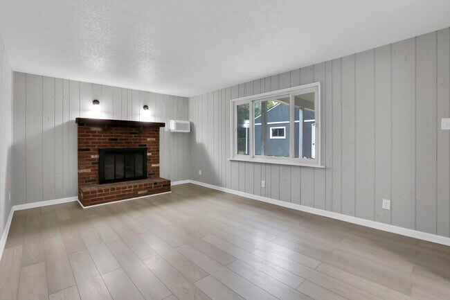 Building Photo - 869 Afton-