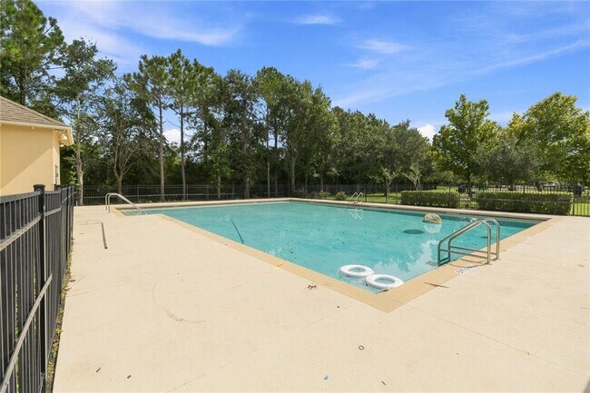 Building Photo - 3053 Red Hawk Ln