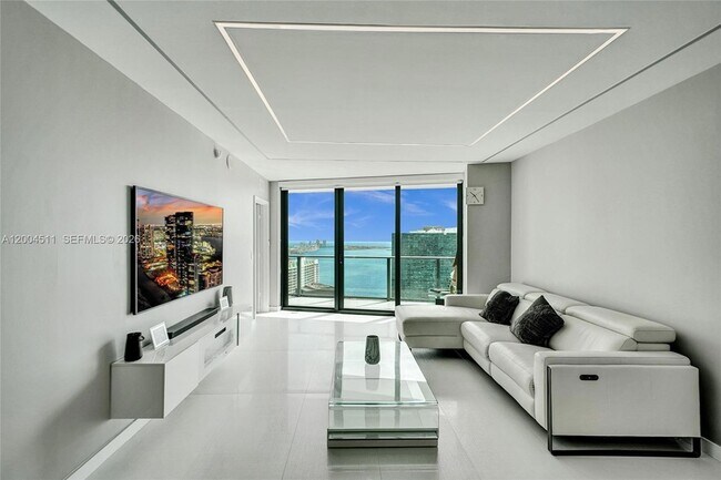 Building Photo - 1300 S Miami Ave