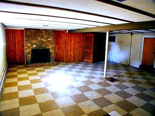 Building Photo - -- AVAILABLE APRIL 15TH -- 4 BR / 3 BA Raised Ranch, Brick home in Pinedale Farms (West End!), Av...