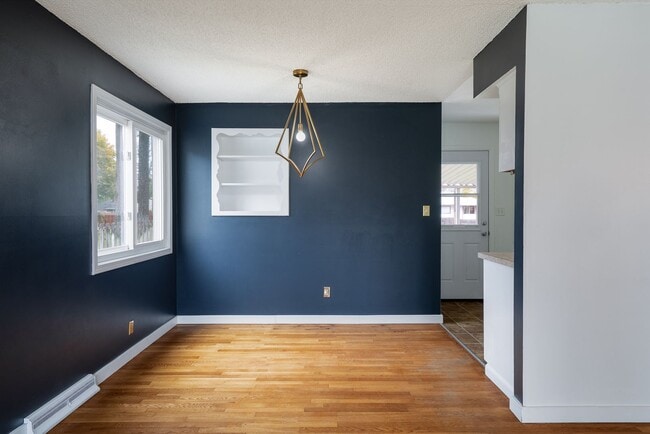 Building Photo - Charming 3-Bedroom Rancher Near Shadle Park