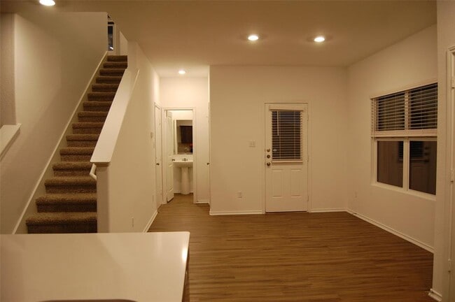 Building Photo - 3301 Dusted Daisey St