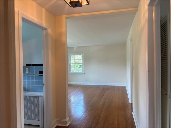 Building Photo - 50 Ackerman Pl