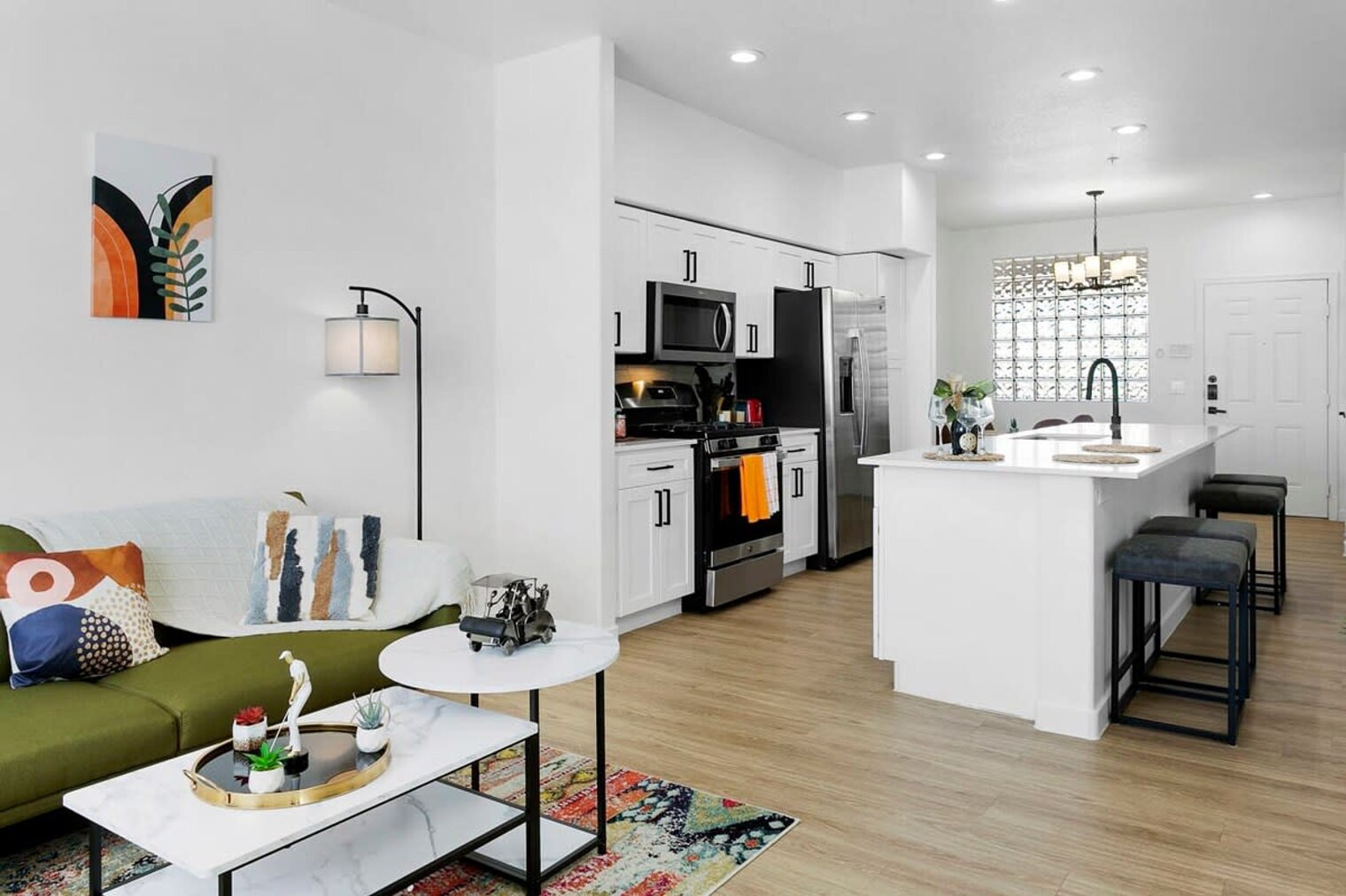 Building Photo - 9450 W Cabela Dr