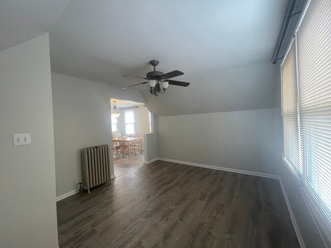 Building Photo - 108 Concord St